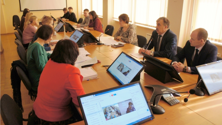 Контрольно-счетная палата Чувашской Республики в режиме видеоконференцсвязи провела общее собрание Совета контрольно-счетных органов и обучающий семинар